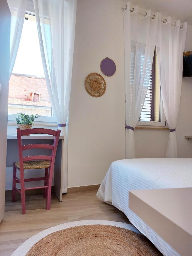 Affittacamere Casa Lilibet San Benedetto del Tronto Buitenkant foto